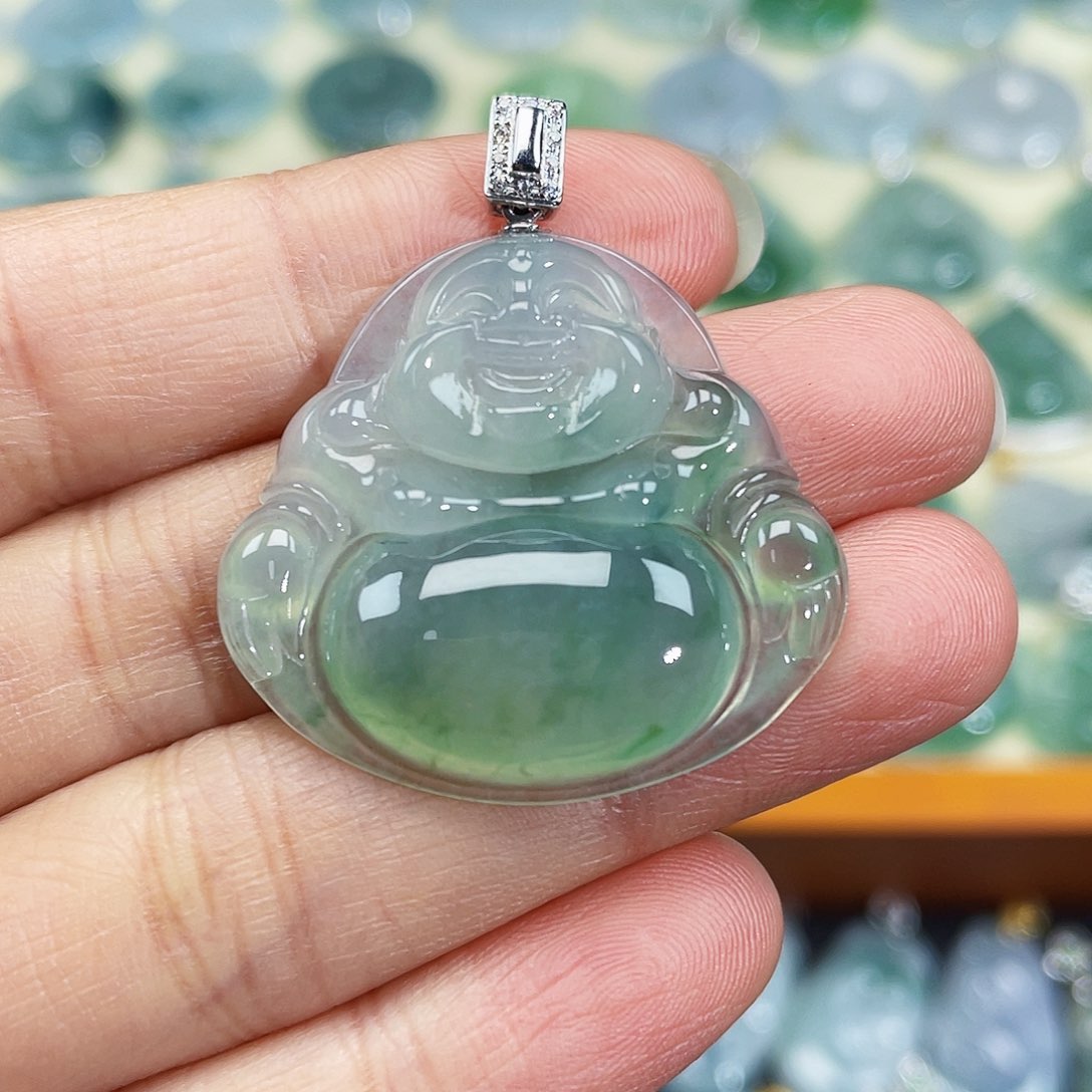 翡翠颈饰18K金镶嵌吊坠