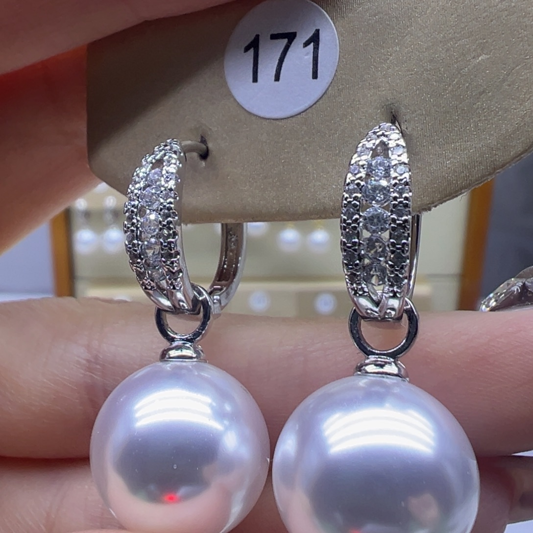 淡水珍珠耳饰未镶嵌