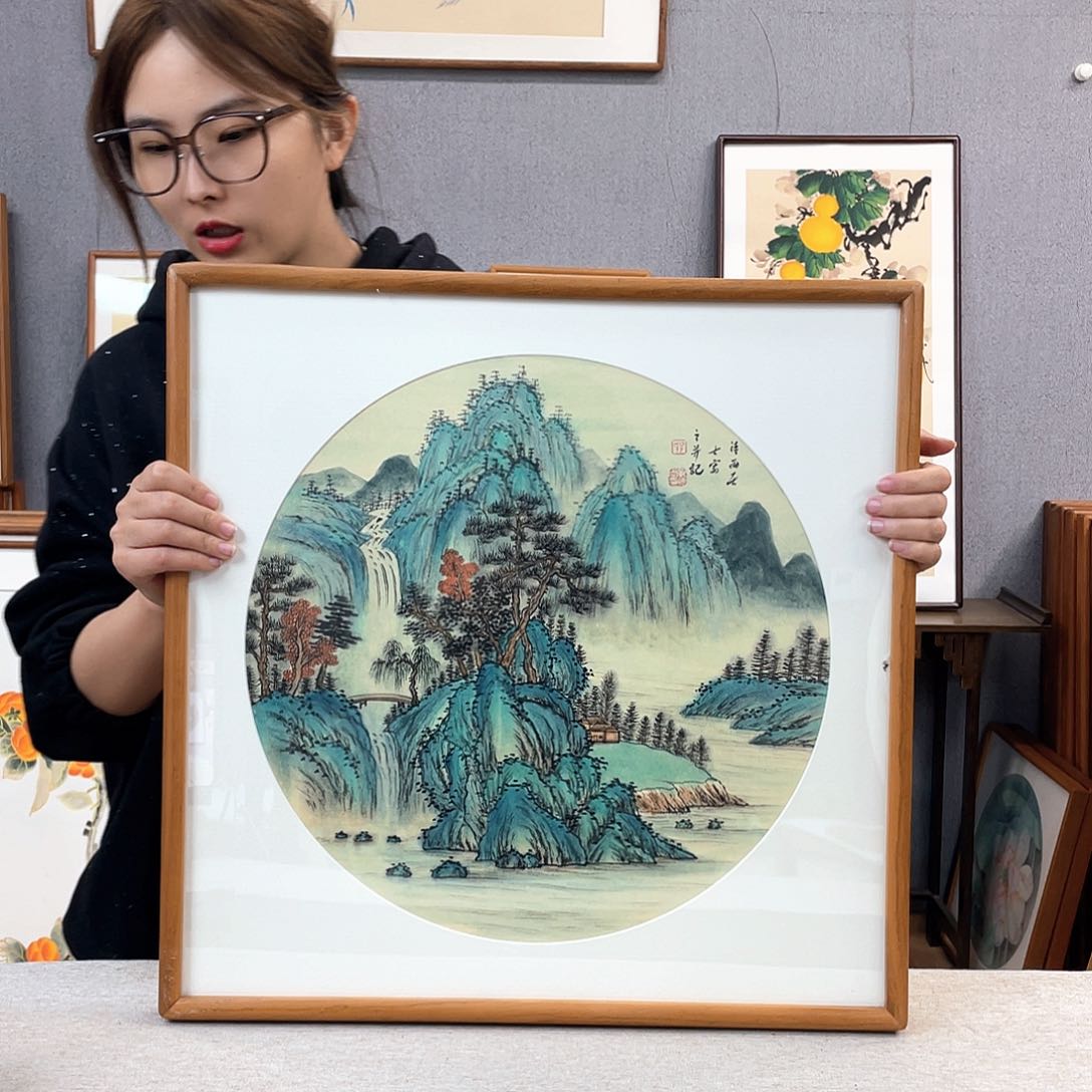 国画手绘带框尺寸：53*53