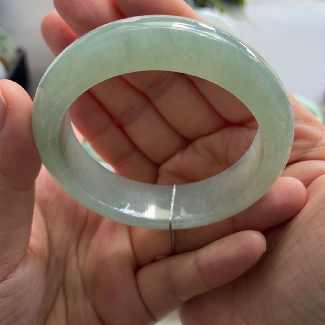 翡翠未镶嵌手镯天然