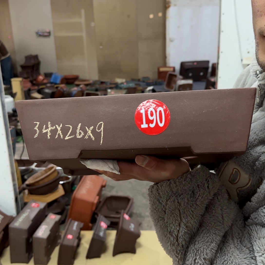 紫砂花盆呜呜呜呜