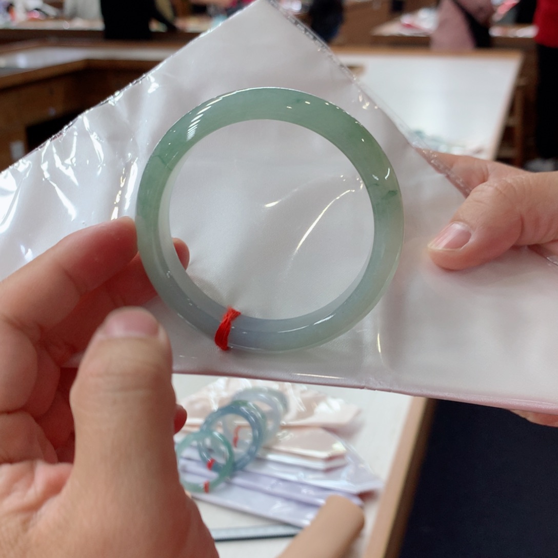翡翠手镯未镶嵌用****1买断