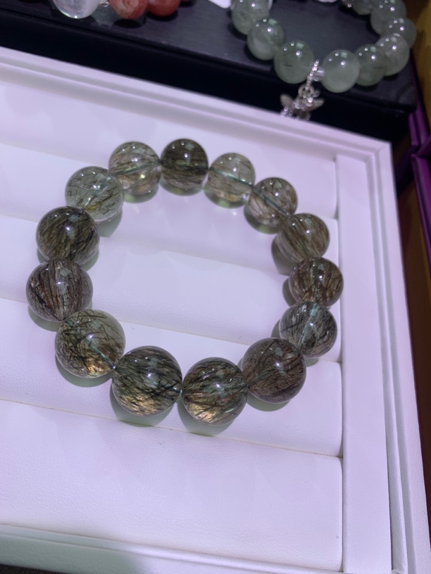 绿发晶水晶手串卡15➕mm左右