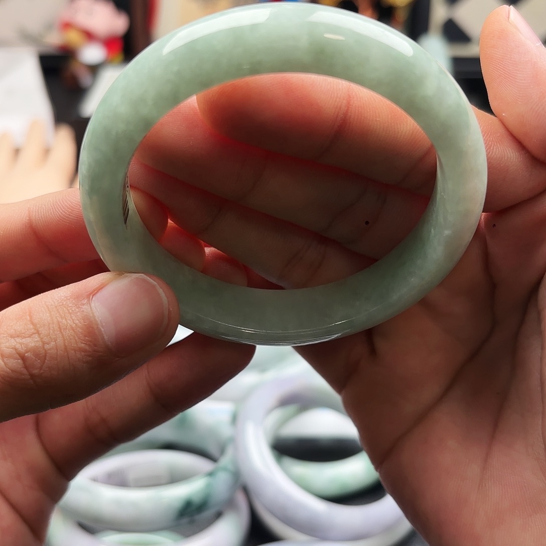 翡翠未镶嵌手镯5960x3 123