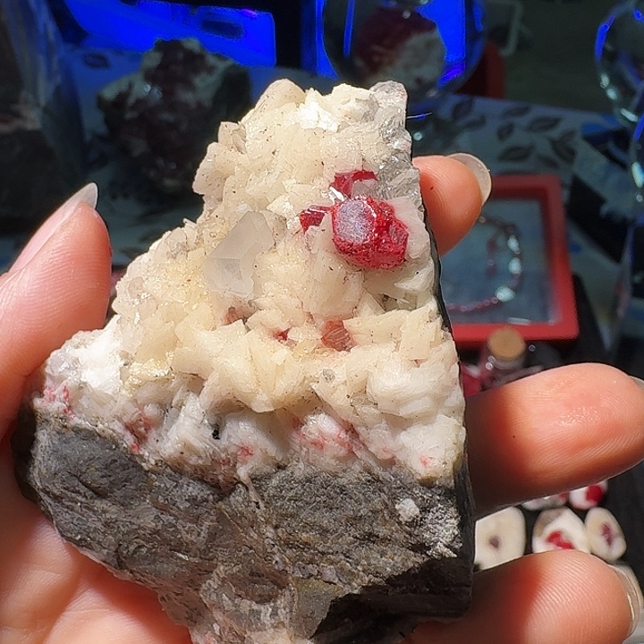 星***空天然辰砂天然朱砂原矿石