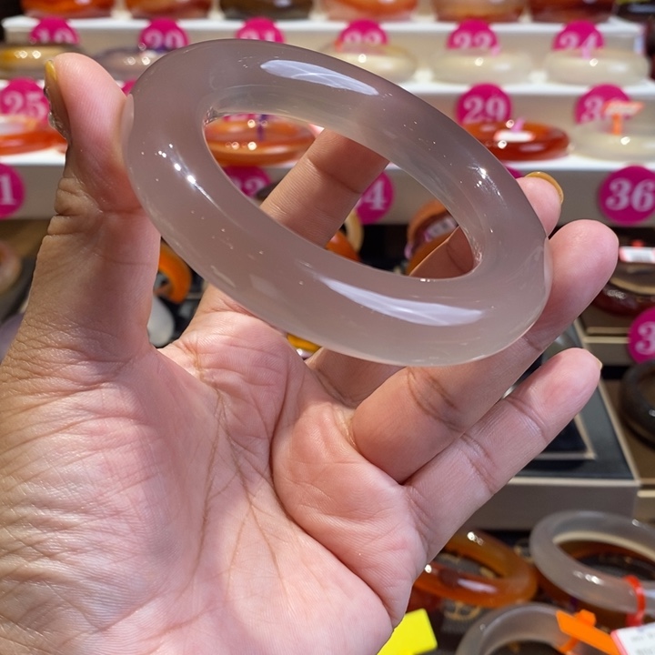 玛瑙/玉髓手镯未镶嵌?*子