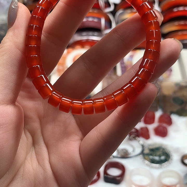 霖***酱玛瑙/玉髓手串未镶嵌
