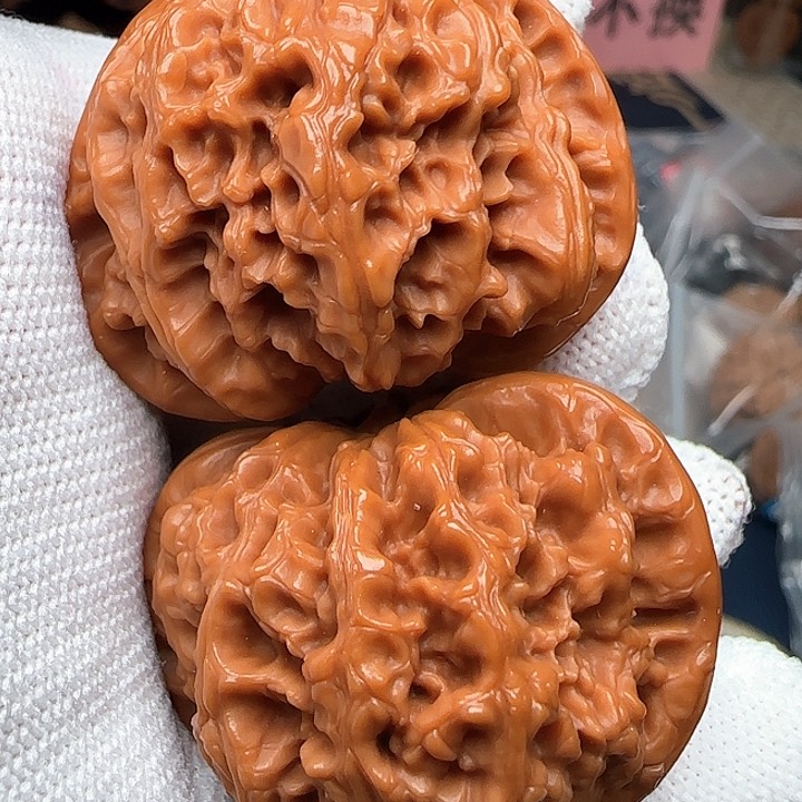 文玩核桃吊坠龙洞峪