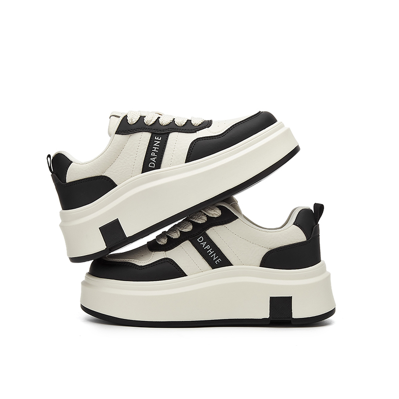 达芙妮2025冬季新款厚底增高小白鞋女百搭休闲25023JR TF