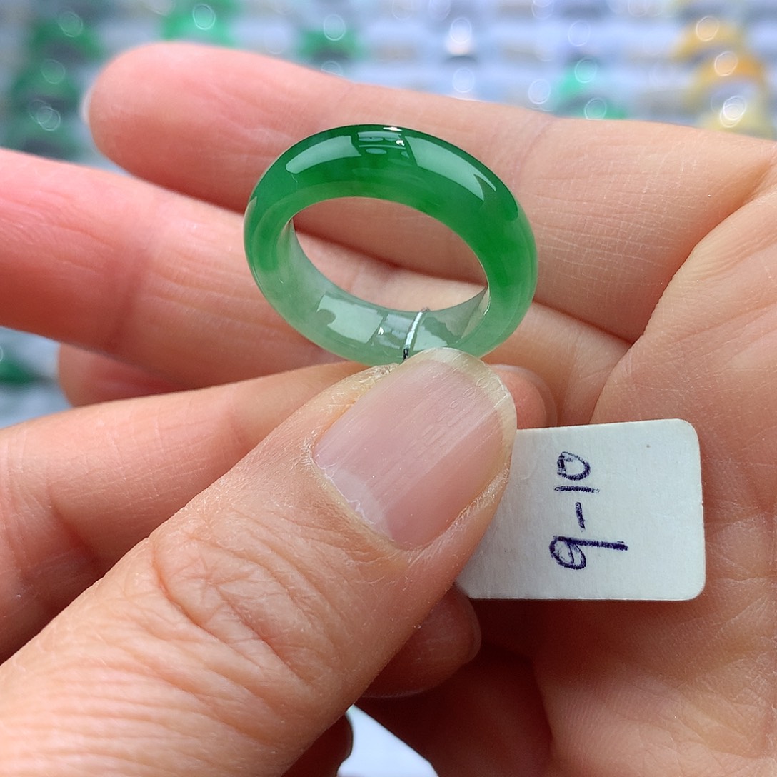 翡翠戒指未镶嵌9-10号