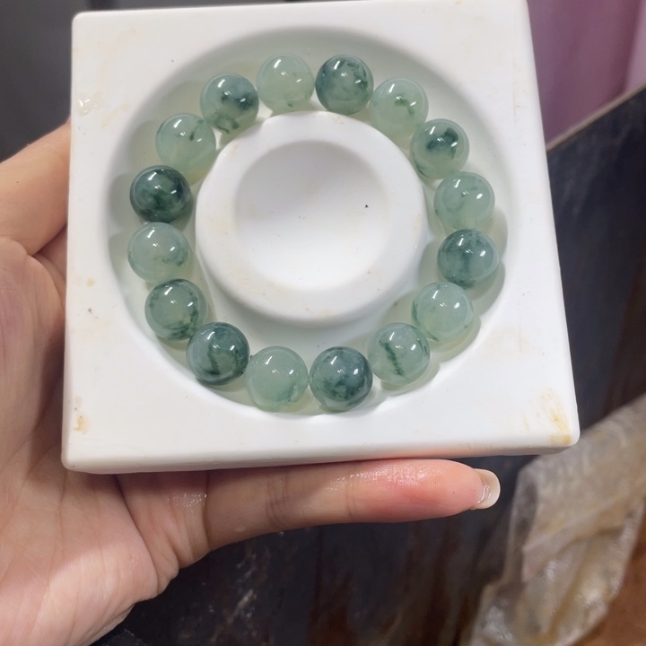 翡翠未镶嵌手链边角料天然缅甸翡翠珠子
