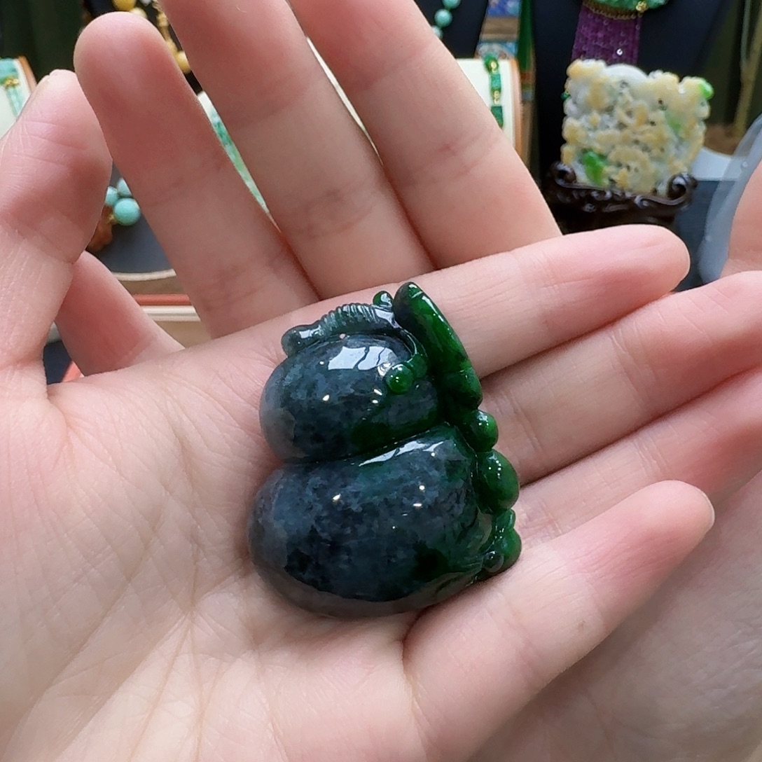 焱***焱翡翠未镶嵌吊坠(赠链)炸福利