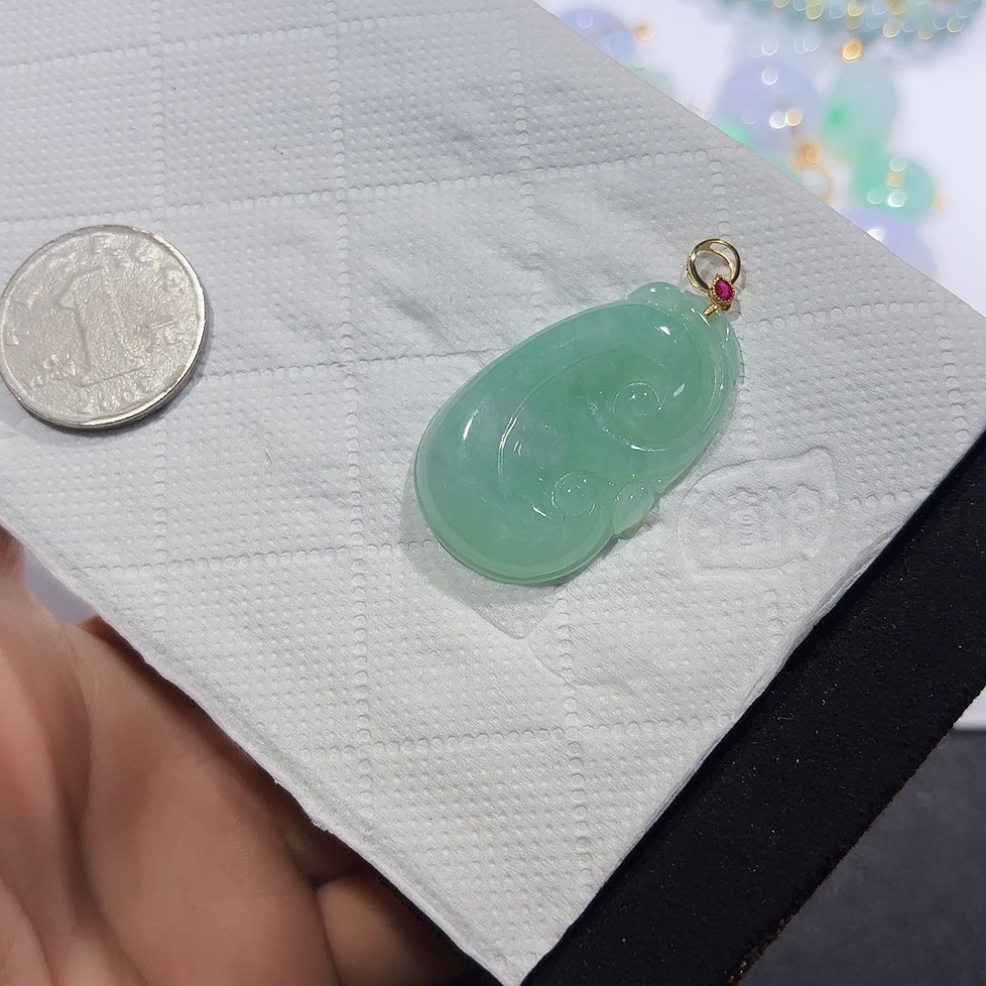 翡翠吊坠(不含链)未镶嵌