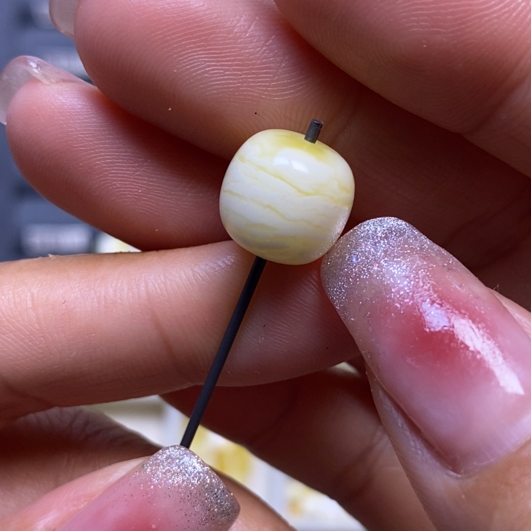 蜜蜡未镶嵌珠宝奇石瓷白虎皮千层雪妖花老型11.7*11mm