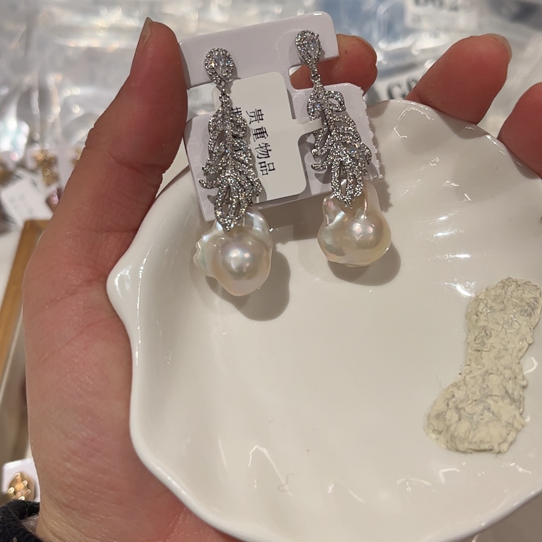 淡水珍珠耳饰合金