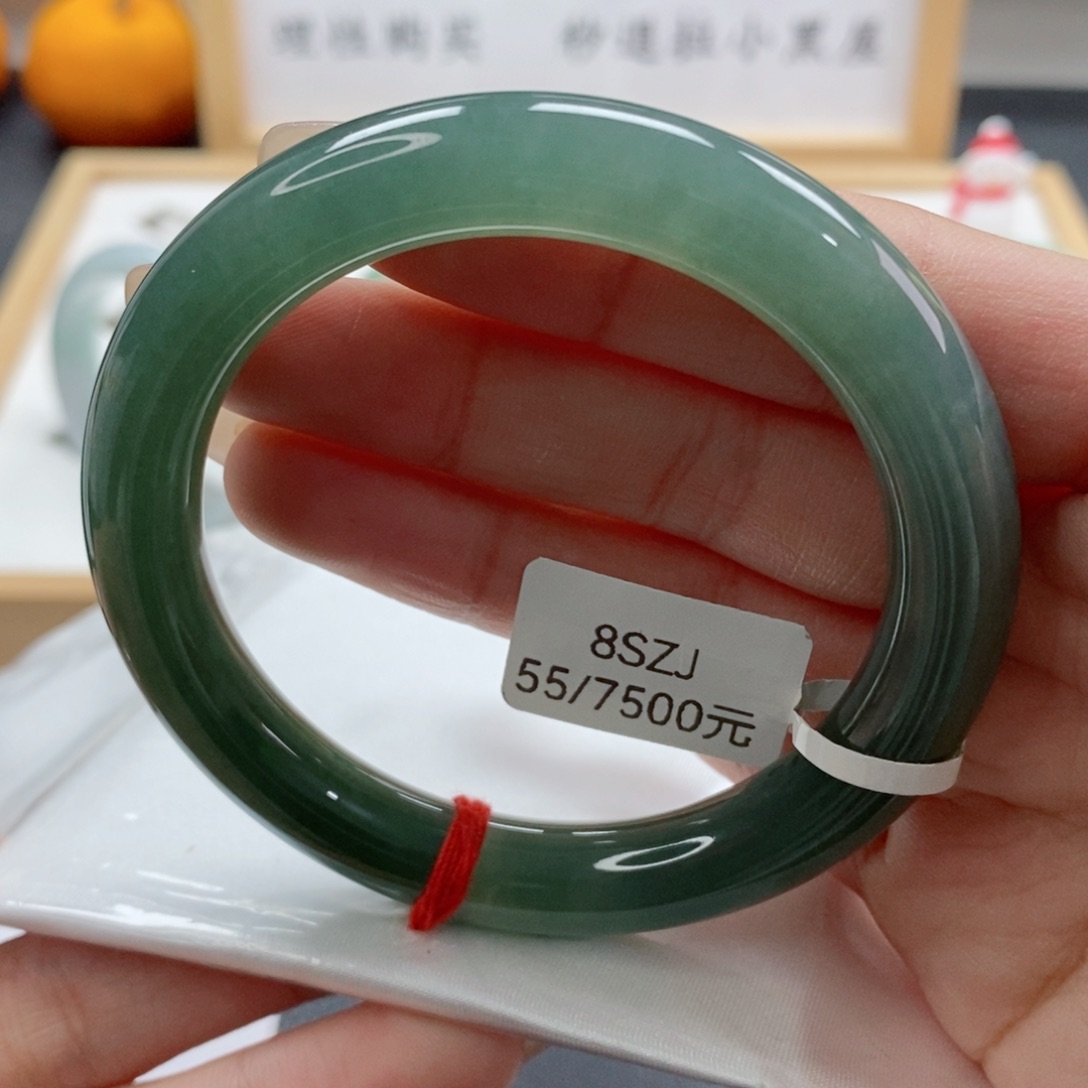 翡翠手镯未镶嵌天然A货翡翠手镯