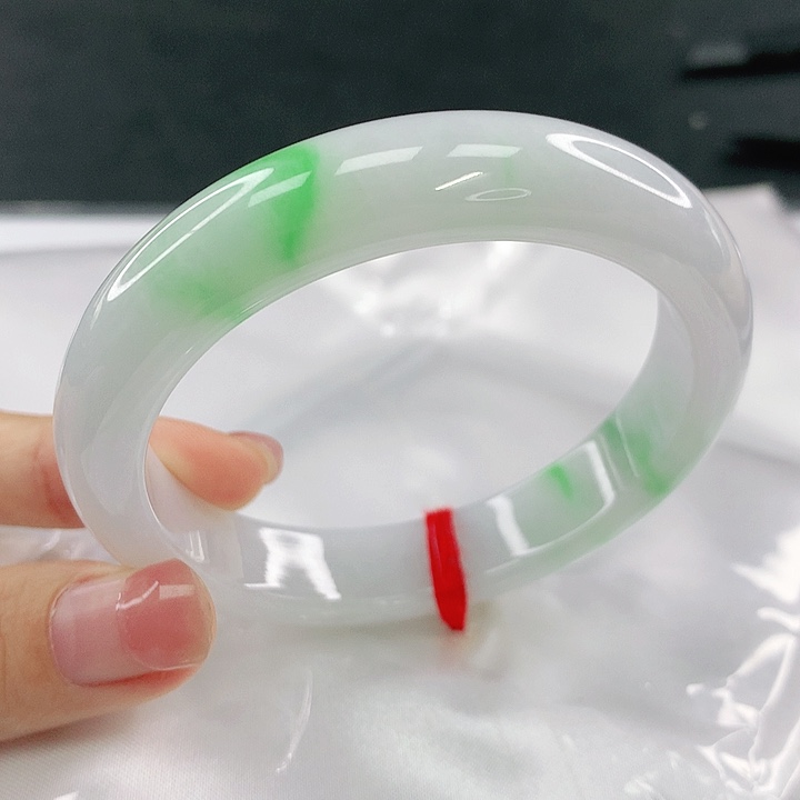 翡翠未镶嵌手镯圈56.5，80146