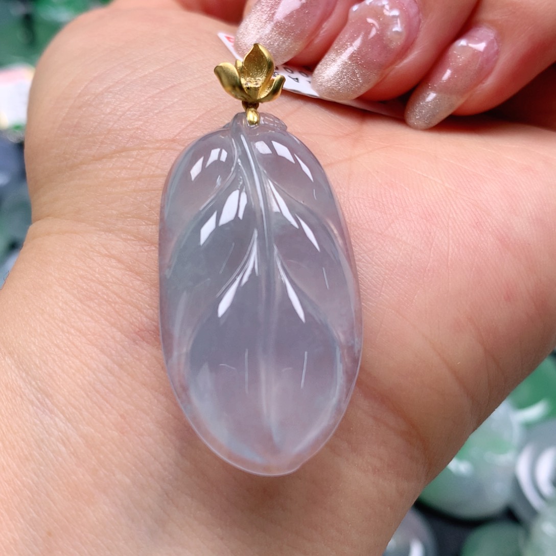 翡翠颈饰18K金镶嵌天然翡翠