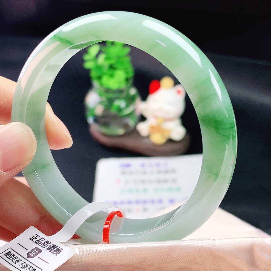 未镶嵌手镯翡翠56圈