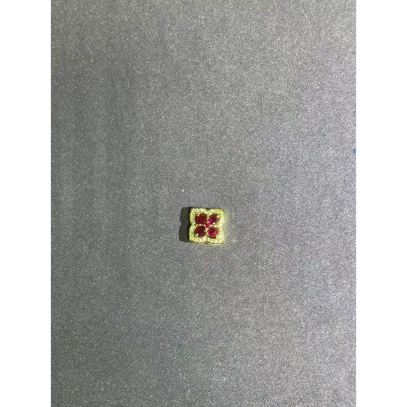 a1803黄托红镶四叶草吊坠多样性发货