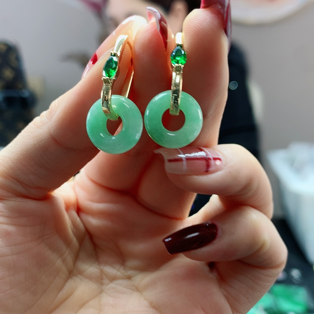 【闪购商品】翡翠耳饰未镶嵌，