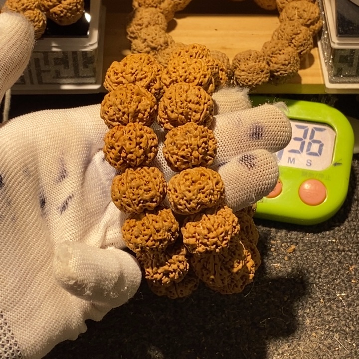 M****金刚菩提吊坠您是想什么啊不回消息