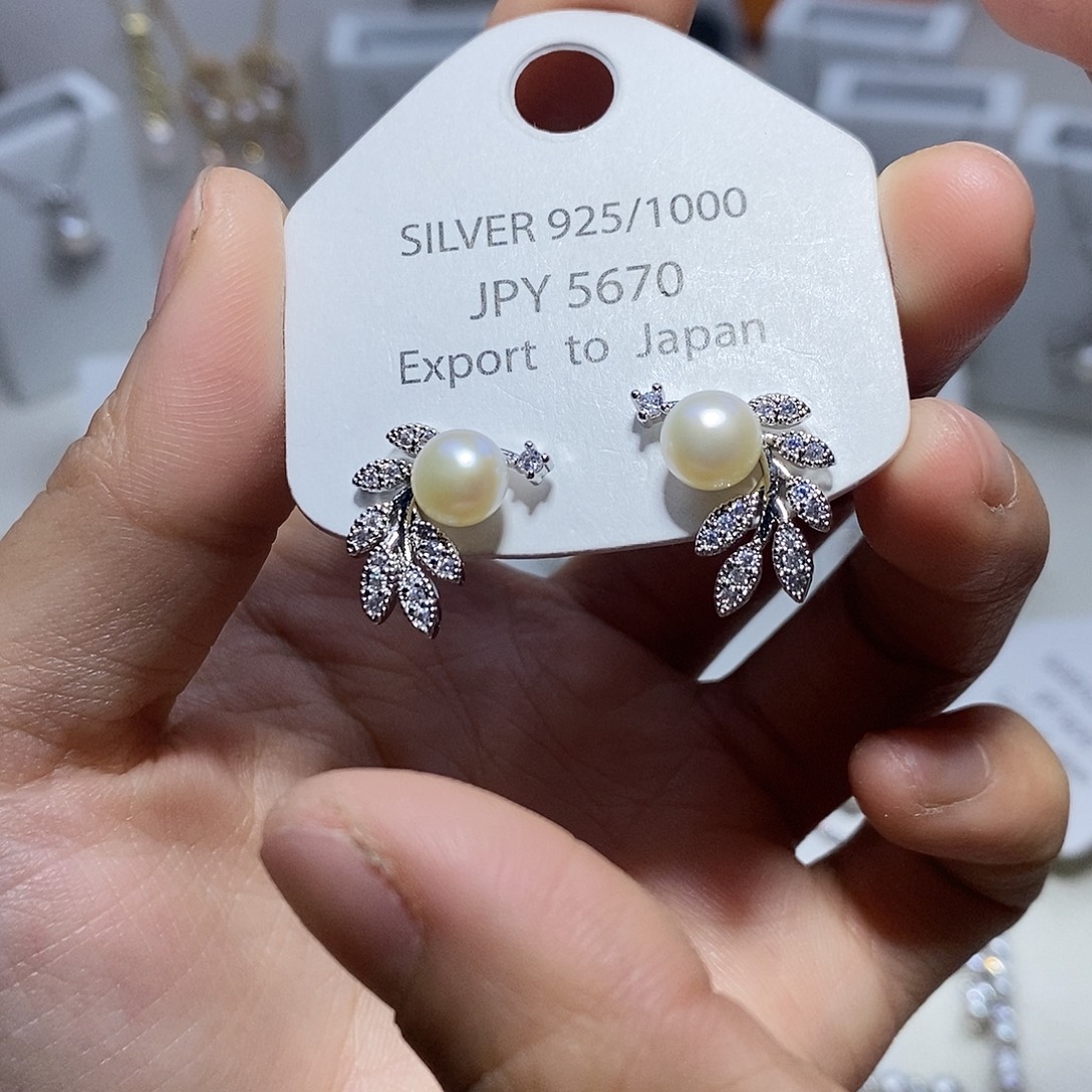 淡水珍珠未镶嵌耳饰