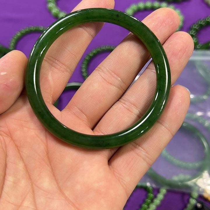 熹***●和田玉未镶嵌手镯