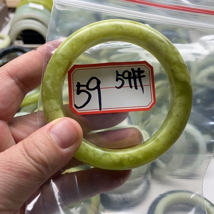 蛇纹石玉手镯未镶嵌创**乐
