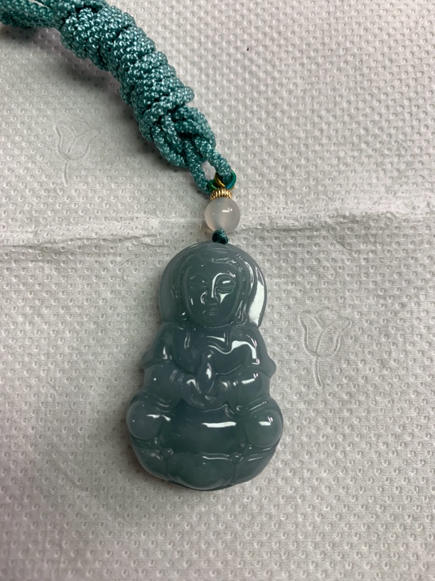 玉如军意翡翠珠宝