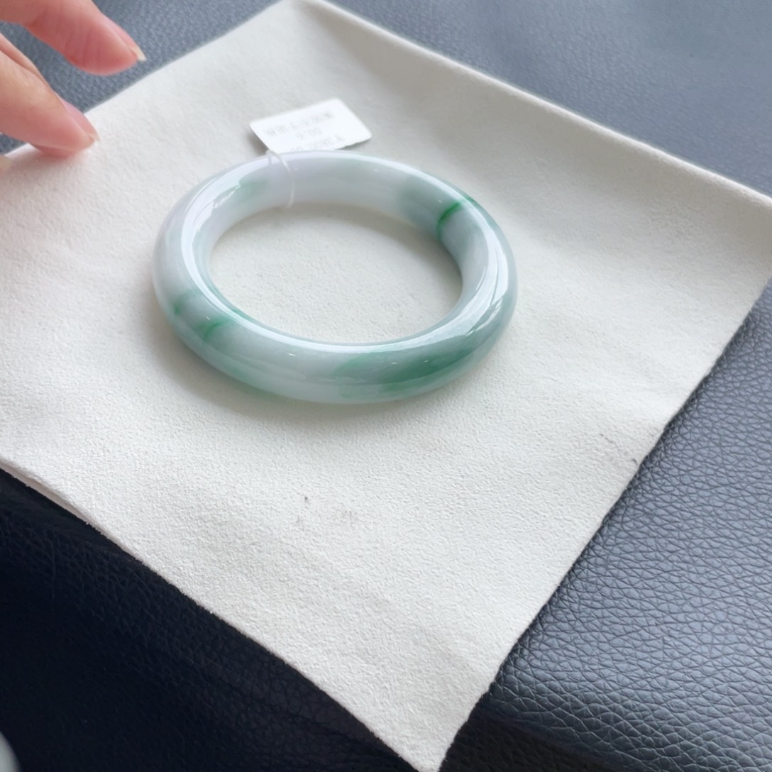 翡翠手镯未镶嵌纹50.6