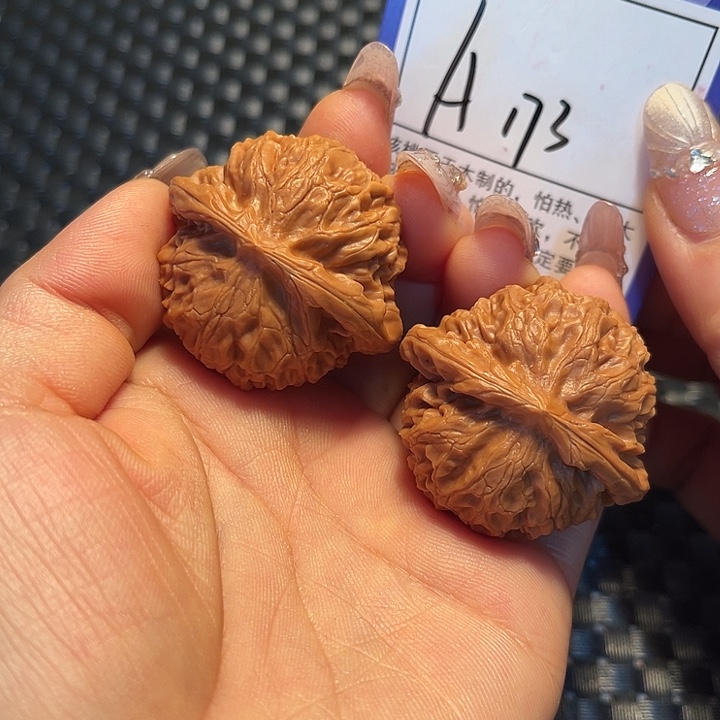 桃核把件40宫灯A173