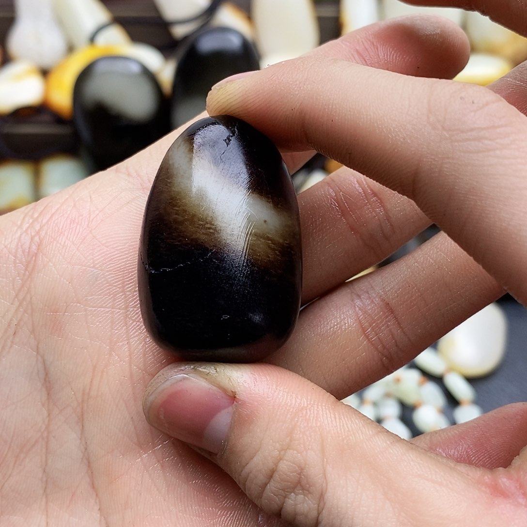 和田玉（糖玉）未镶嵌挂件