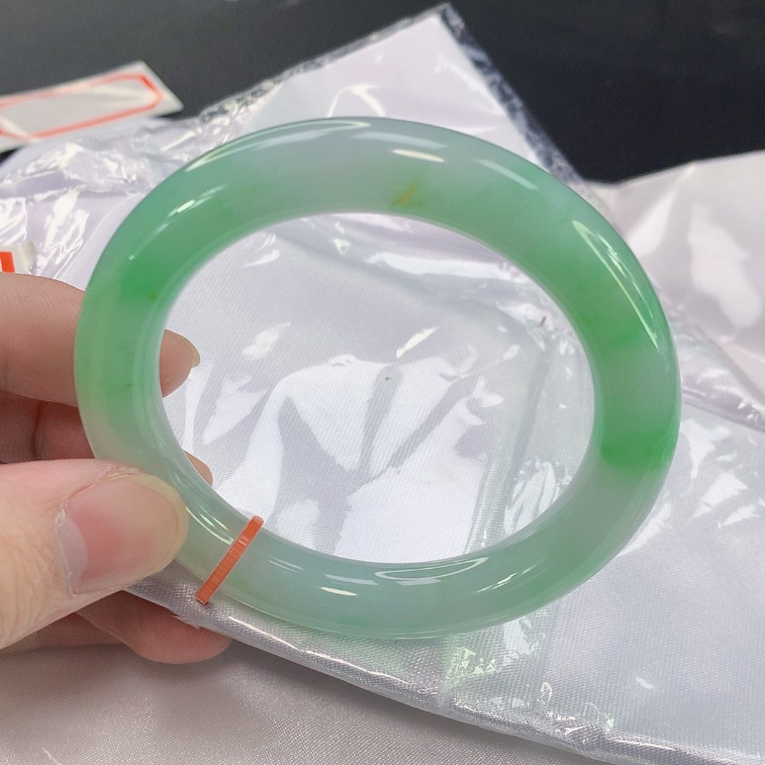 翡翠手镯未镶嵌117缅甸天然翡翠A货