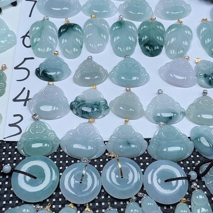 翡翠未镶嵌颈饰天然翡翠吊坠