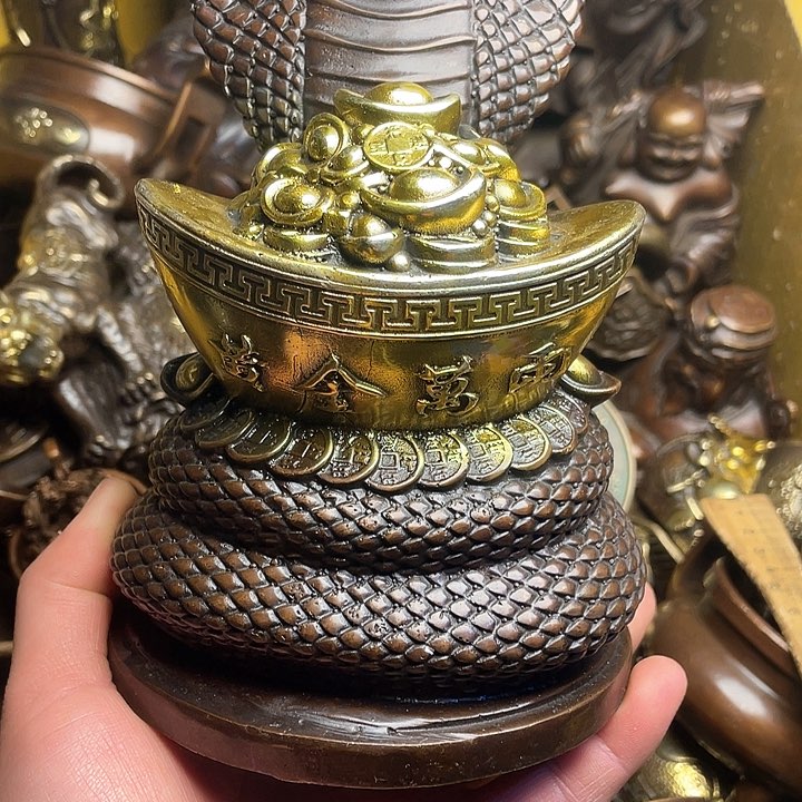 诚信经营铜器摆件