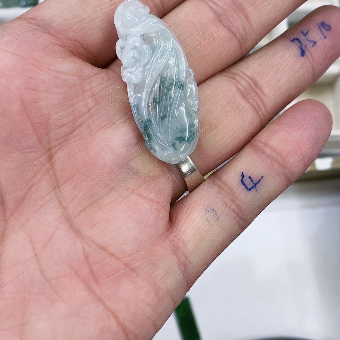 翡翠颈饰未镶嵌风*天然缅甸翡翠兰花