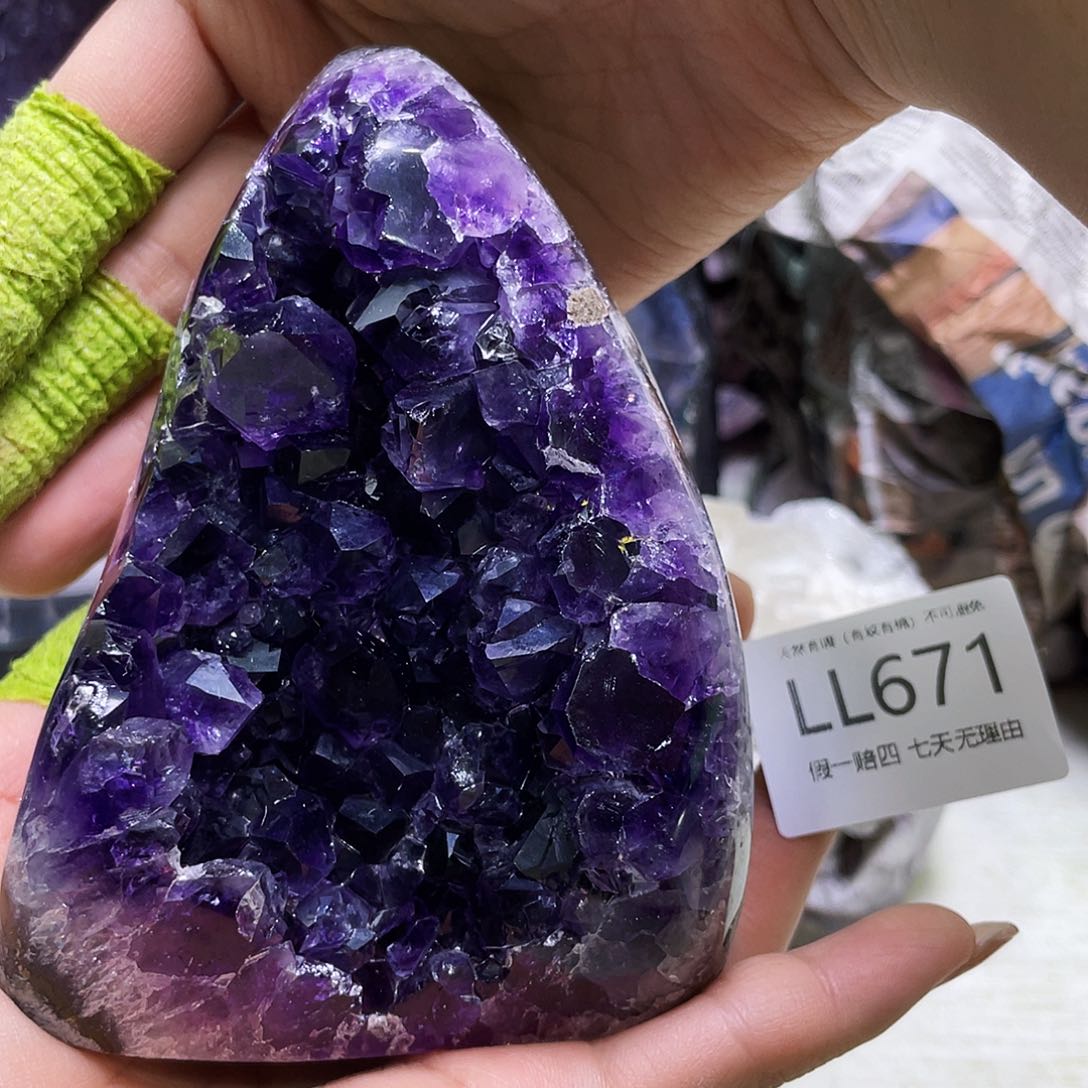 水晶摆件未镶嵌摆件