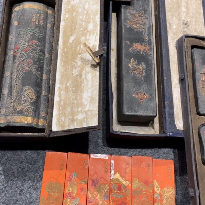 煜***逺瓷片铜摆件等各种规格