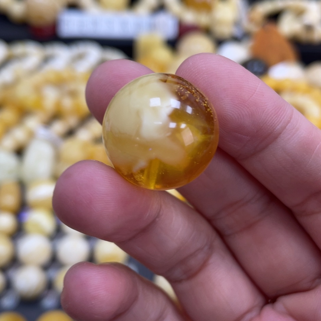 琥珀珠宝奇石未镶嵌20.9mm瑕 金妖金沙