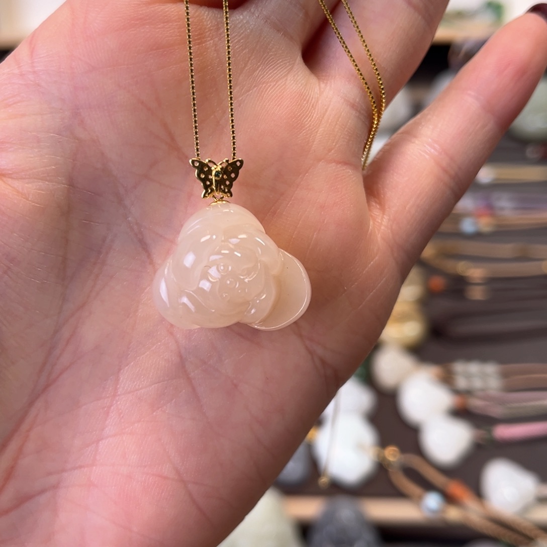 和田玉颈饰18K金镶嵌❤️*花