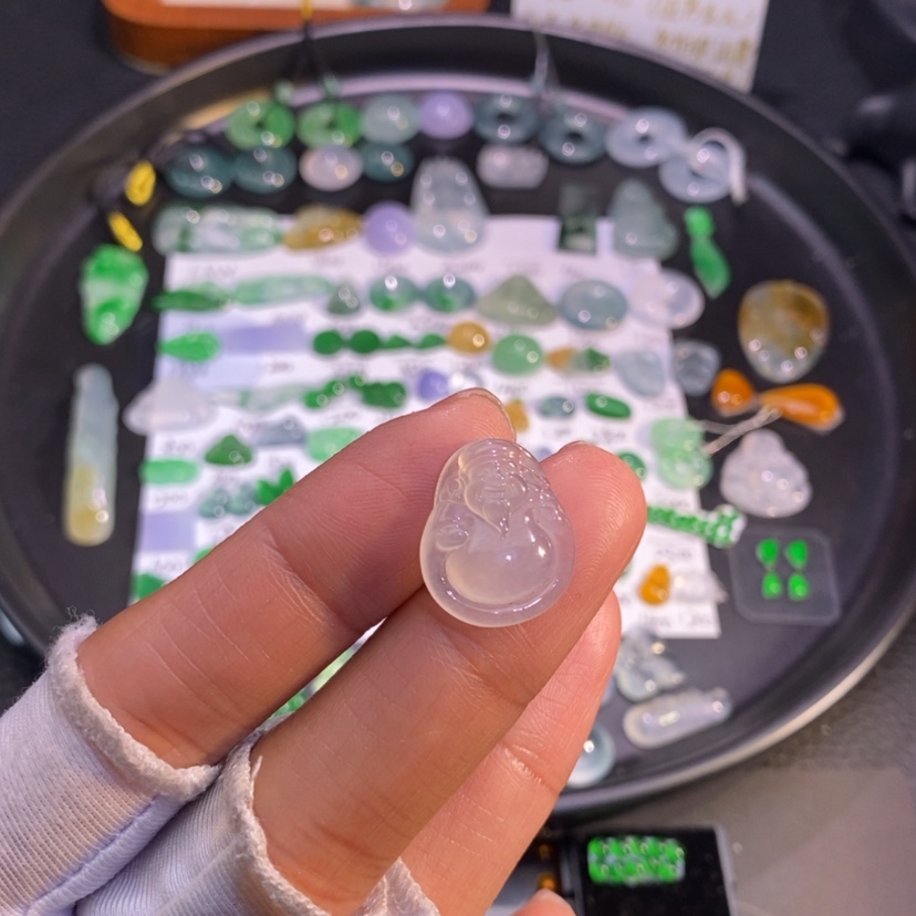 【闪购商品】翡翠挂件未镶嵌财