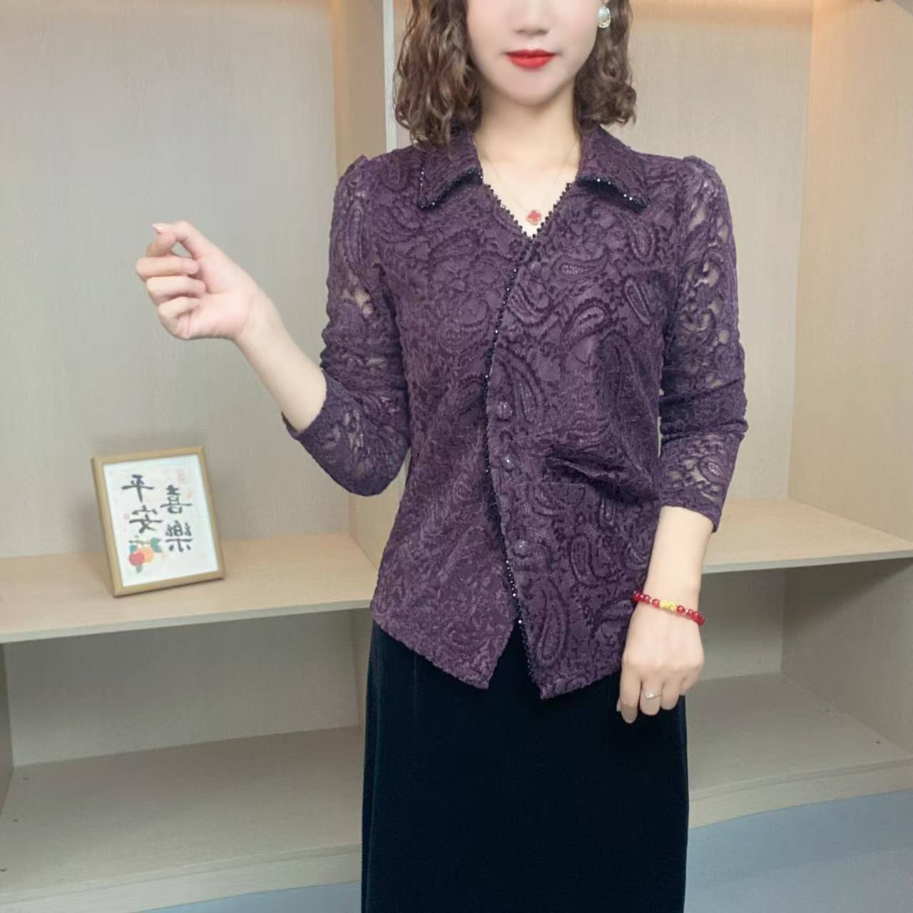 2025秋季长袖植绒蕾丝衬衫领开衫气质百搭显瘦女人洋气上衣Q19