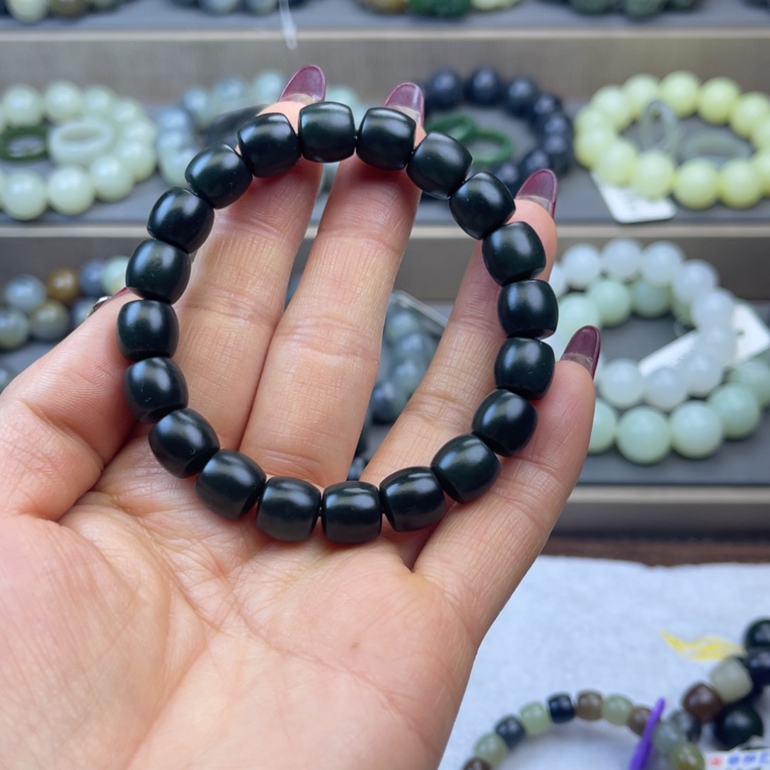 和田玉手链未镶嵌