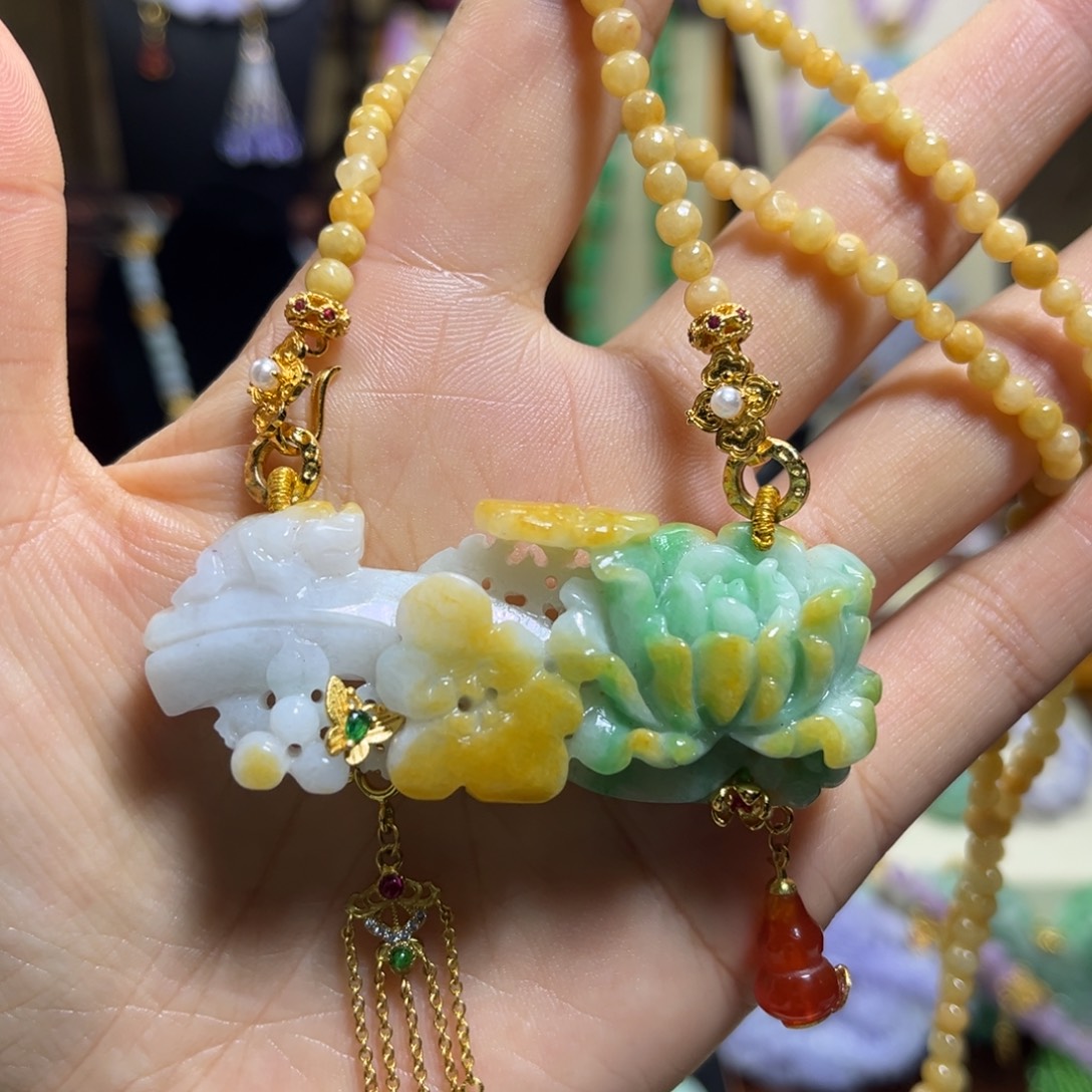 翡翠未镶嵌颈饰天然翡翠