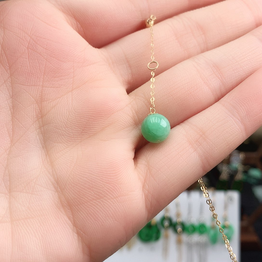 翡翠颈饰18K金镶嵌吊坠