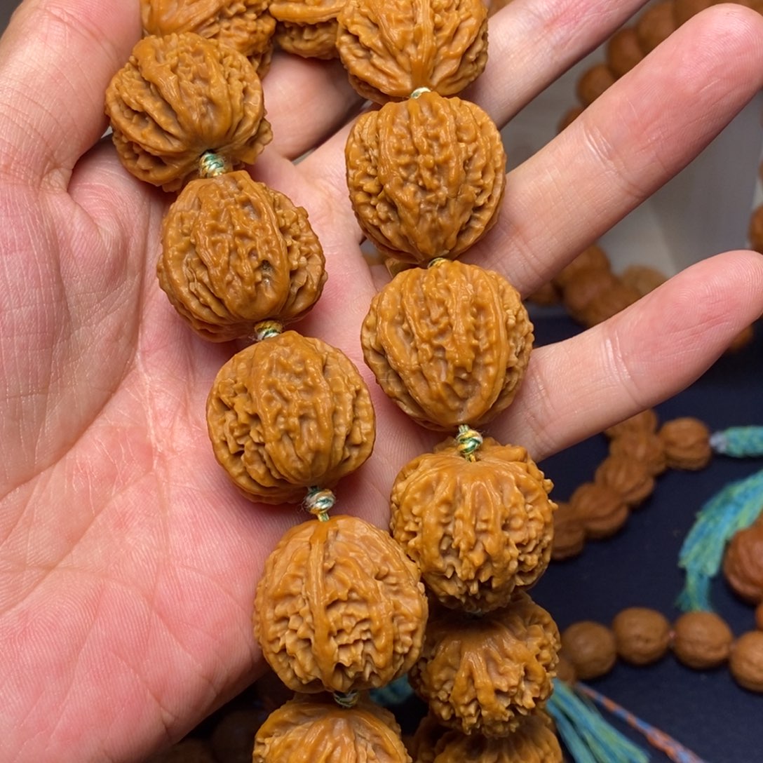 久***愚文玩核桃手串龙脊