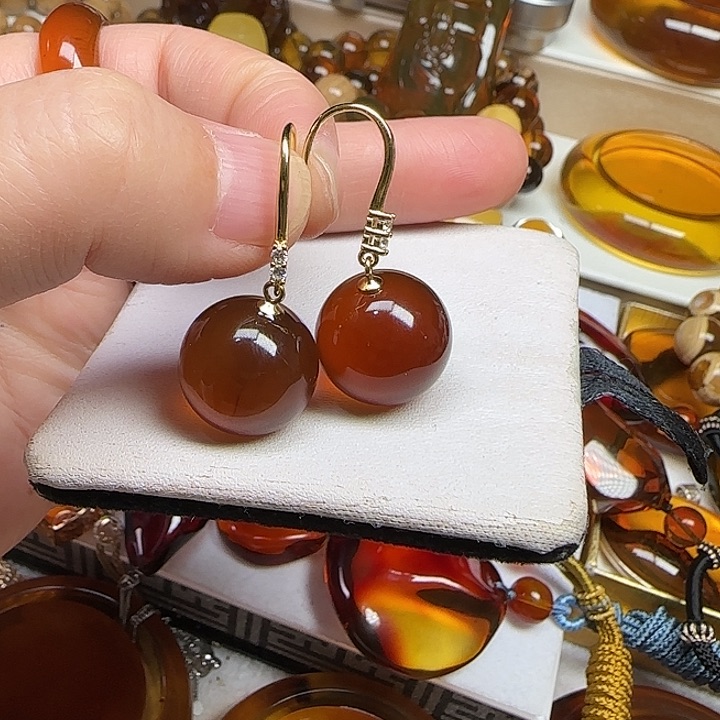 琥珀未镶嵌耳饰高***6天然缅甸琥珀圆珠耳坠