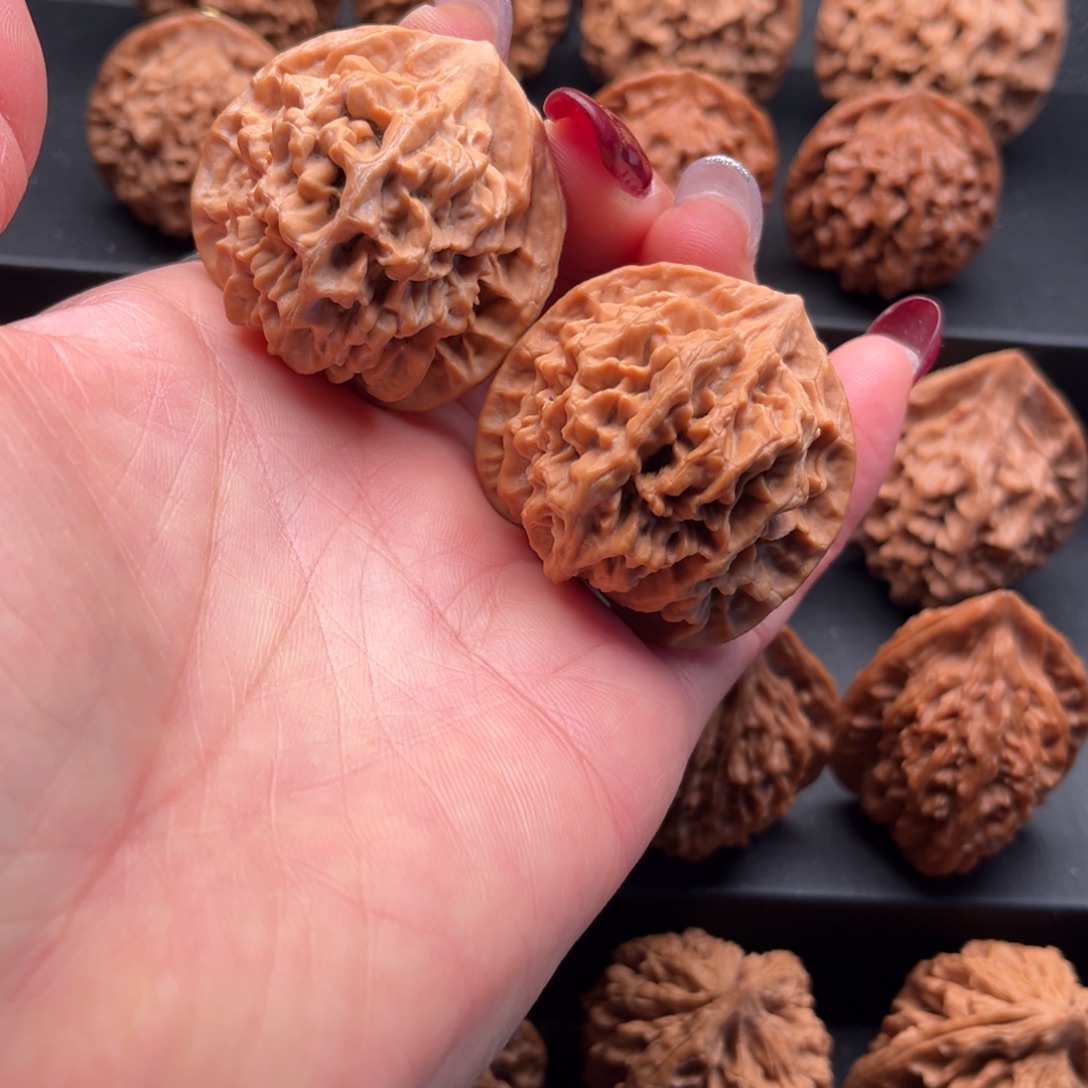 啊***咧把件文玩核桃大花