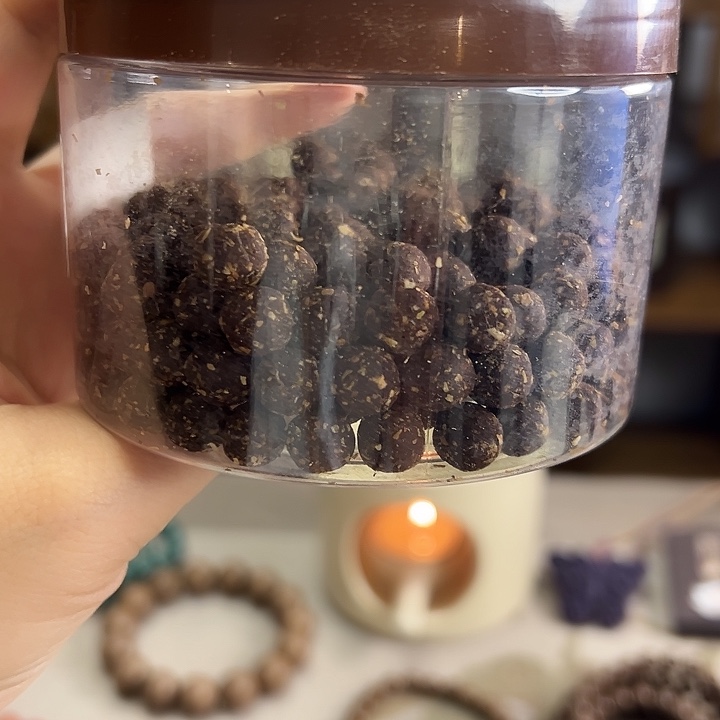 香粉丸子蓝莓桂花100克